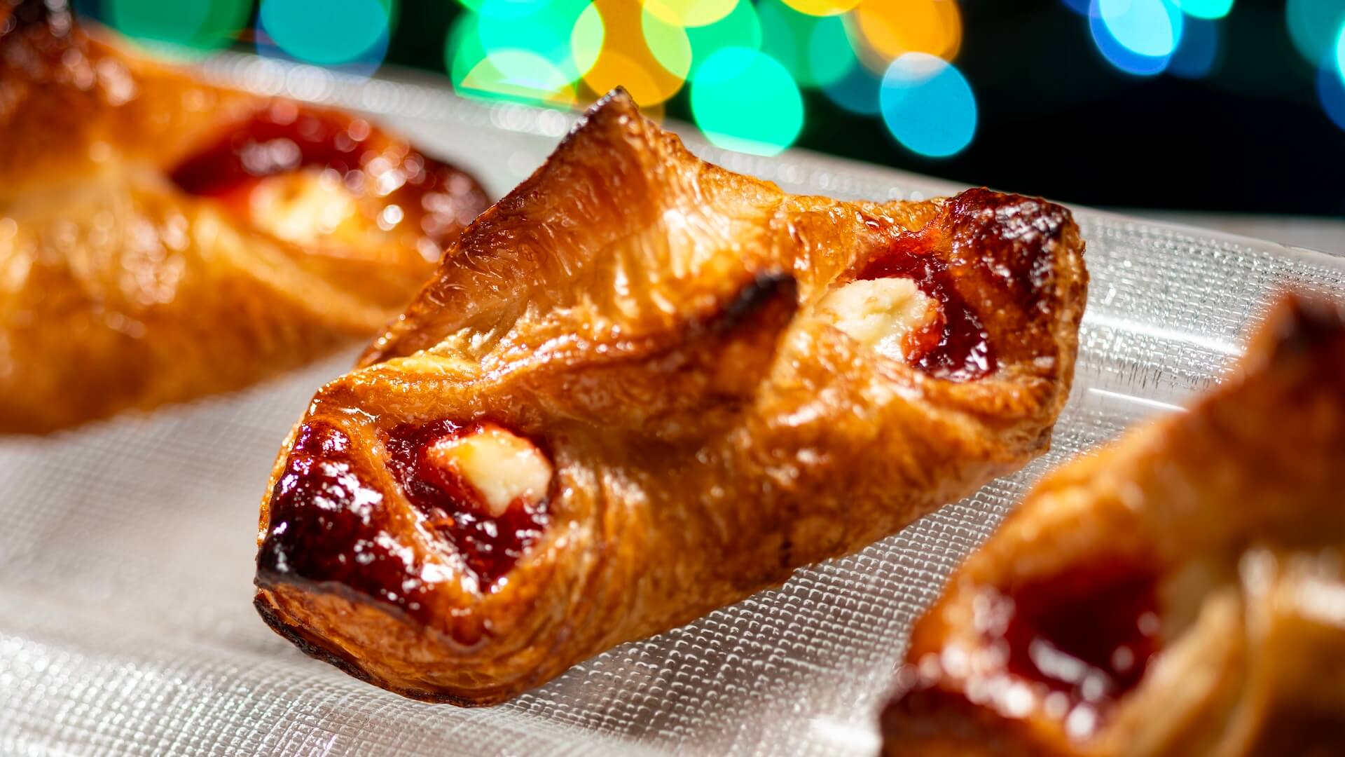 WDW Holiday Foodie Guide, WDW Holiday Foodie Guide 2025: Parks, Hotels & Disney Springs