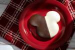 2025-WDW-FOTH-Foodie-Guide-Mickey-Cookie