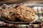 2025-WDW-FOTH-Foodie-Guide-Oatmeal-Cookie