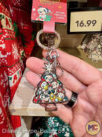 Disneyland-Disney holiday merchandise 2025-christmas tree keychain