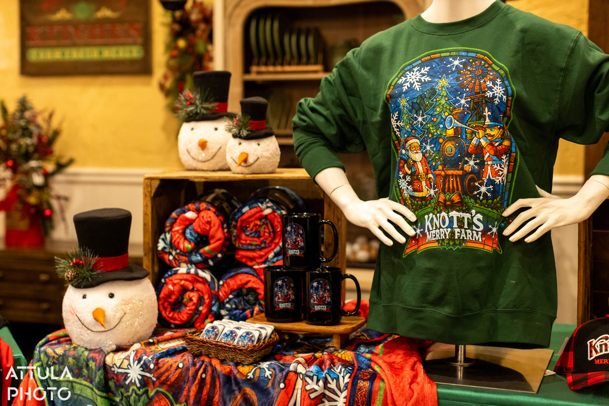 Knott's Merry Farm, A Berry Merry Christmas: Your Ultimate Guide to Knott’s Merry Farm 2025