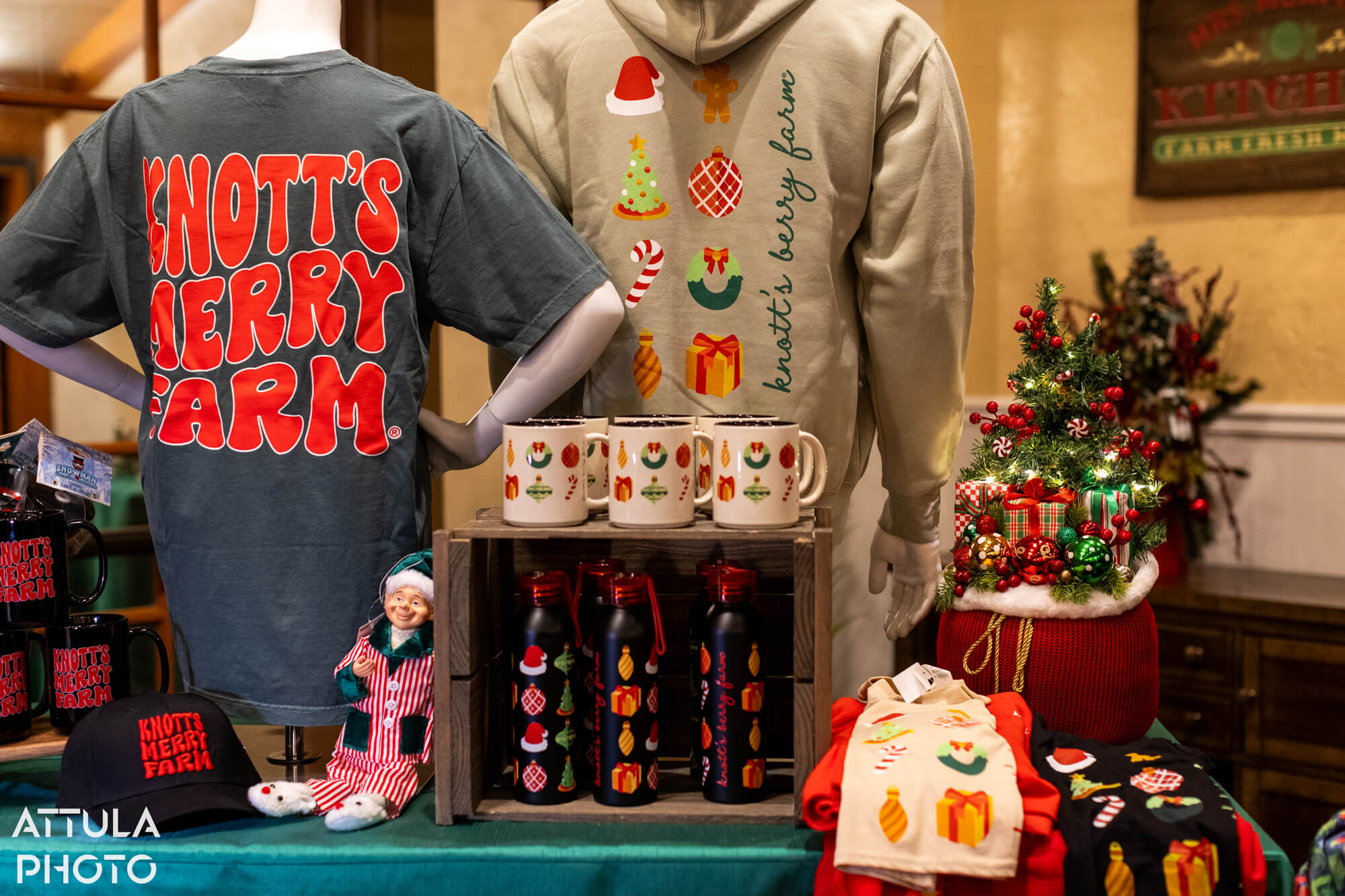 Knott's Merry Farm, A Berry Merry Christmas: Your Ultimate Guide to Knott’s Merry Farm 2025