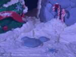 DLR-GCH-Gingerbread-House-Hidden-Mickey-4