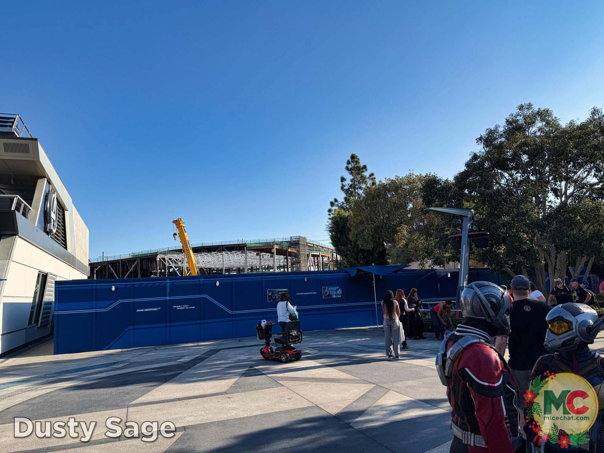 , DISNEYLAND UPDATE: Christmas Crunch, Porto&rsquo;s Push & World of Color Conundrum