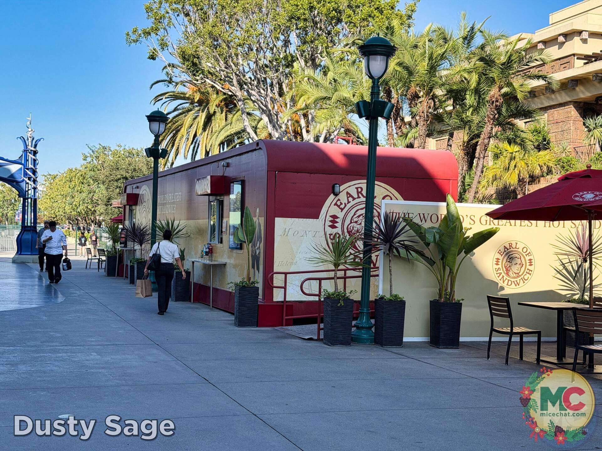 , DISNEYLAND UPDATE: Christmas Crunch, Porto&rsquo;s Push & World of Color Conundrum