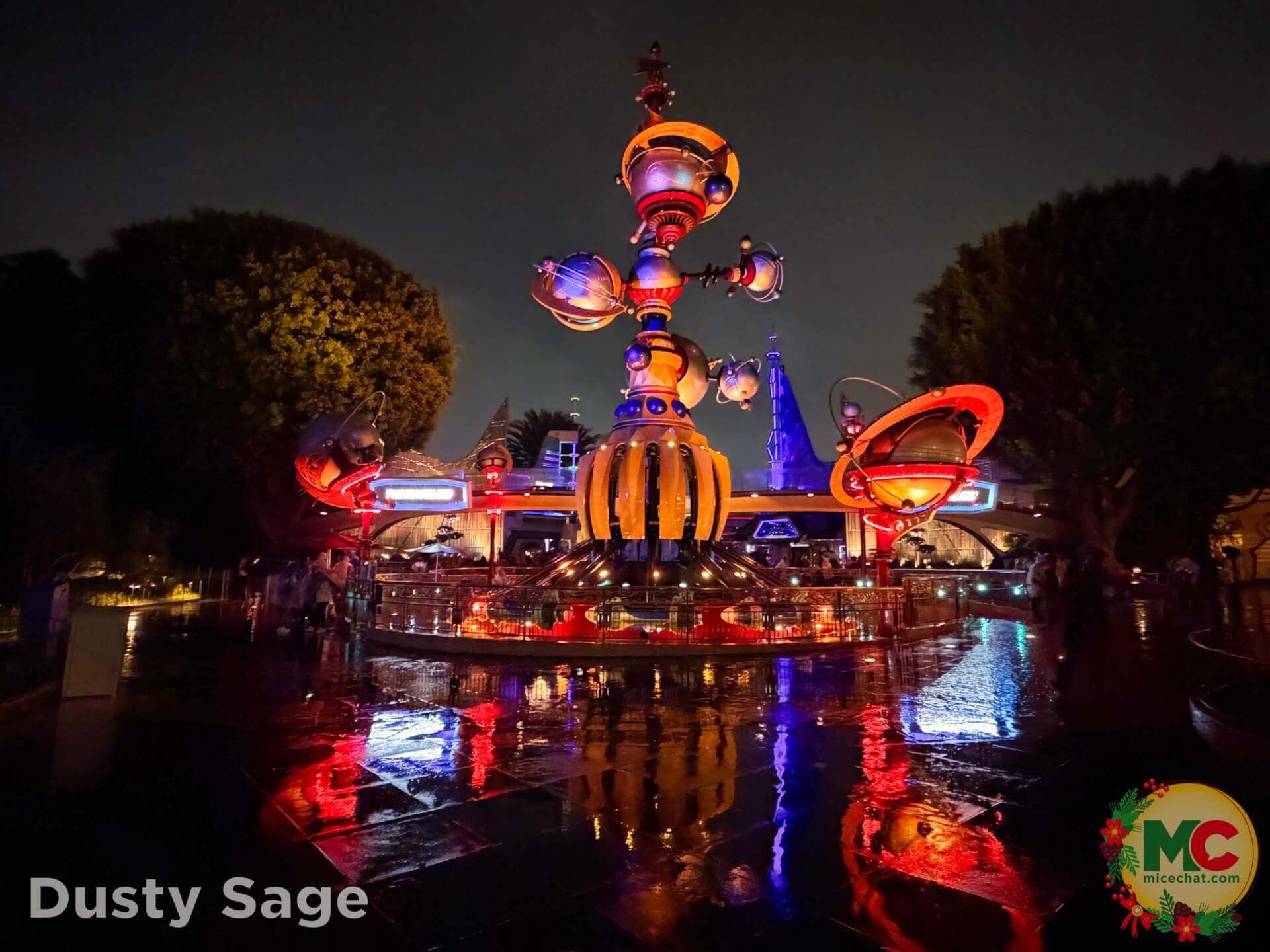 , DISNEYLAND UPDATE: Wet Weather, Holiday Lights & Leadership Fights