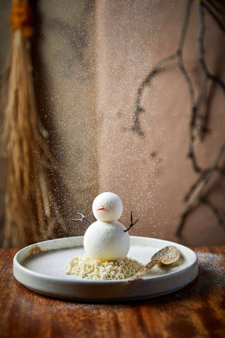 , DISNEYLAND UPDATE: Christmas Crunch, Porto&rsquo;s Push & World of Color Conundrum