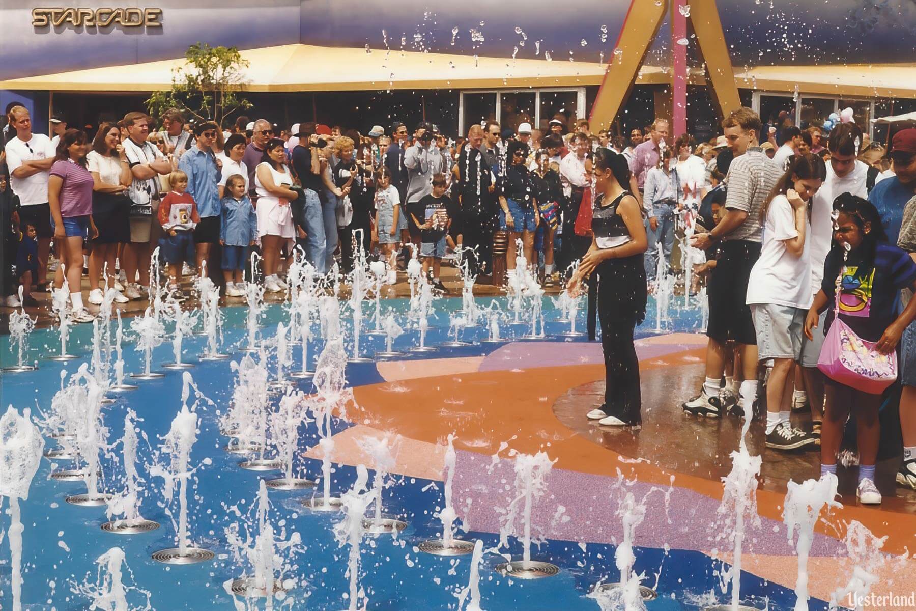 モニタリング 部活の先輩×彼女のいる後輩スポーツマン男子  30cm横には彼女！ずっと気になっていたガッチリボディの年下スポーツマン男子を部活の先輩が合宿中に夜○いアタック！