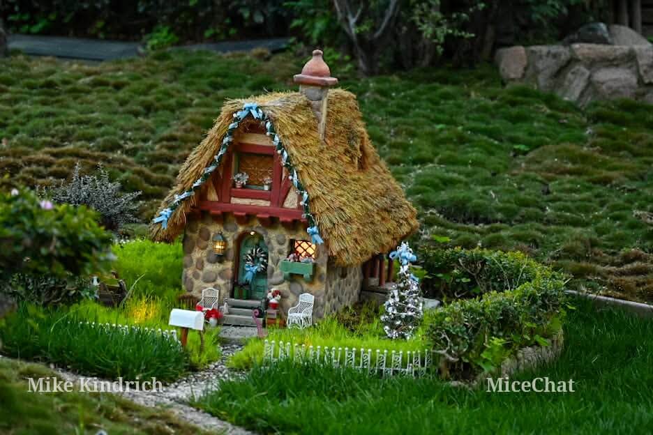 , DISNEYLAND UPDATE: Ghosts of Theme Park Past, Progress Present & DisneylandFuture
