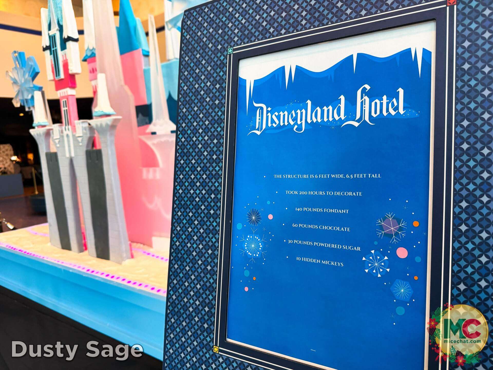 , DISNEYLAND UPDATE: Christmas Shines, Magic Key Shakeup & Suite Surprises