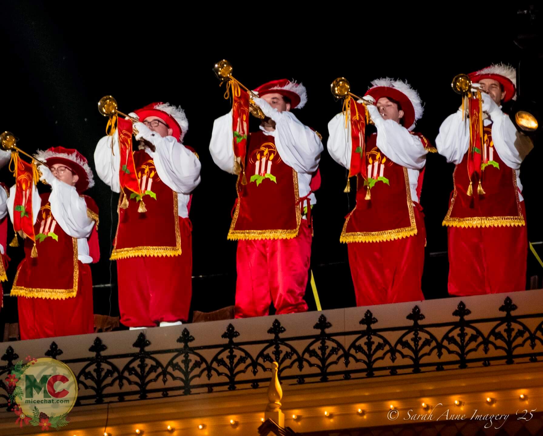 , DISNEYLAND UPDATE: Christmas Shines, Magic Key Shakeup & Suite Surprises