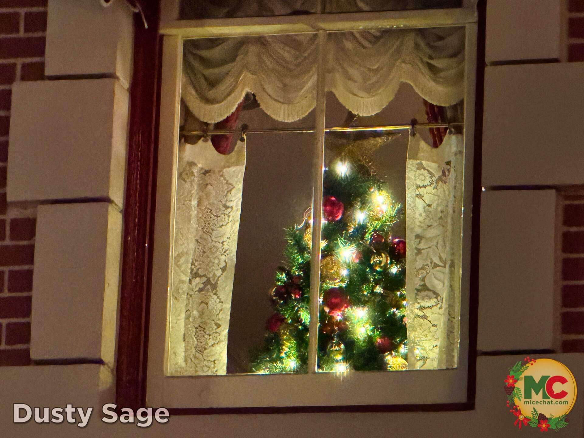 , DISNEYLAND UPDATE: Christmas Shines, Magic Key Shakeup & Suite Surprises