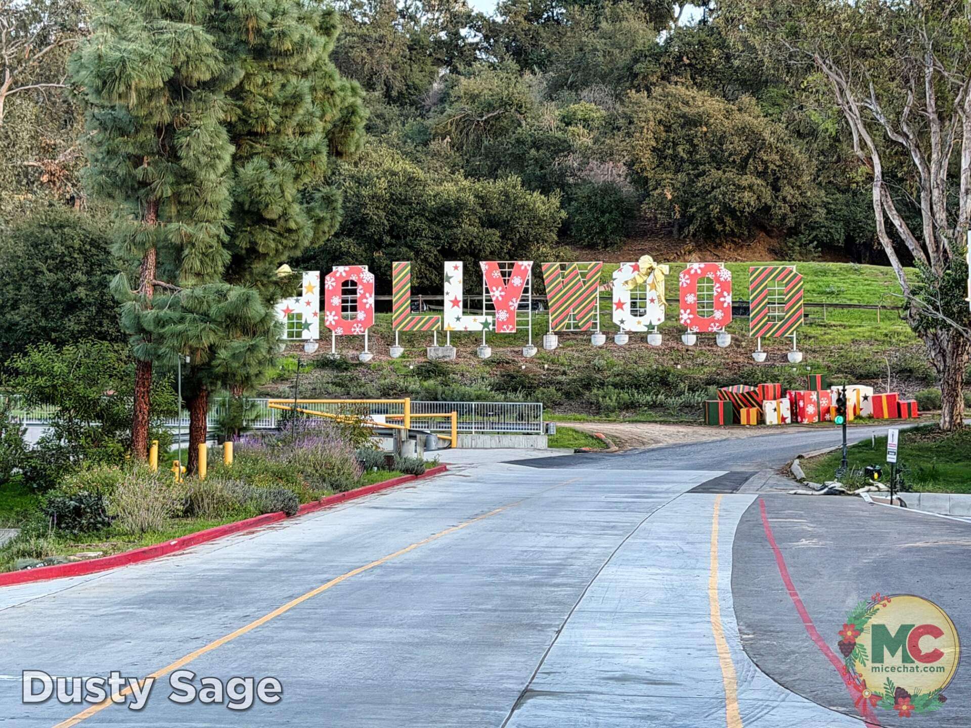 Universal Hollywood Holiday, Universal Hollywood Holidays 2025: Potter Spells, Grinchy Laughs & Mario Merriment