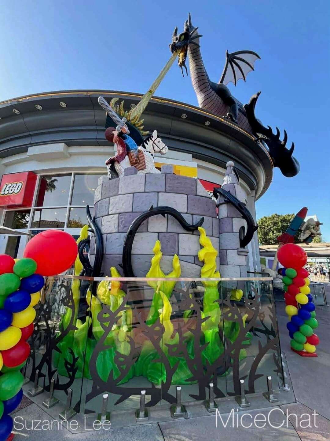 , DISNEYLAND UPDATE: Transport Troubles, 25 Years of Change & After Dark Dates Drop