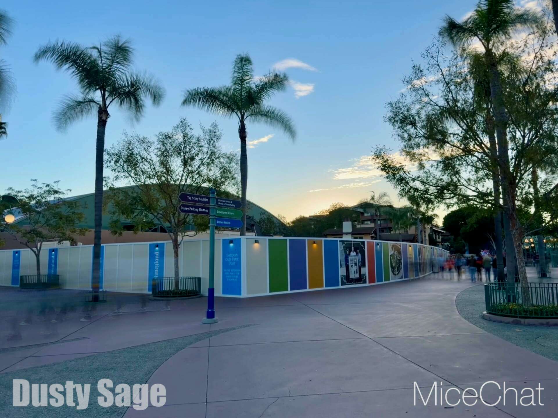 , DISNEYLAND UPDATE: Holiday Exit, Shoulder Season Scramble & Monorail Mishegoss