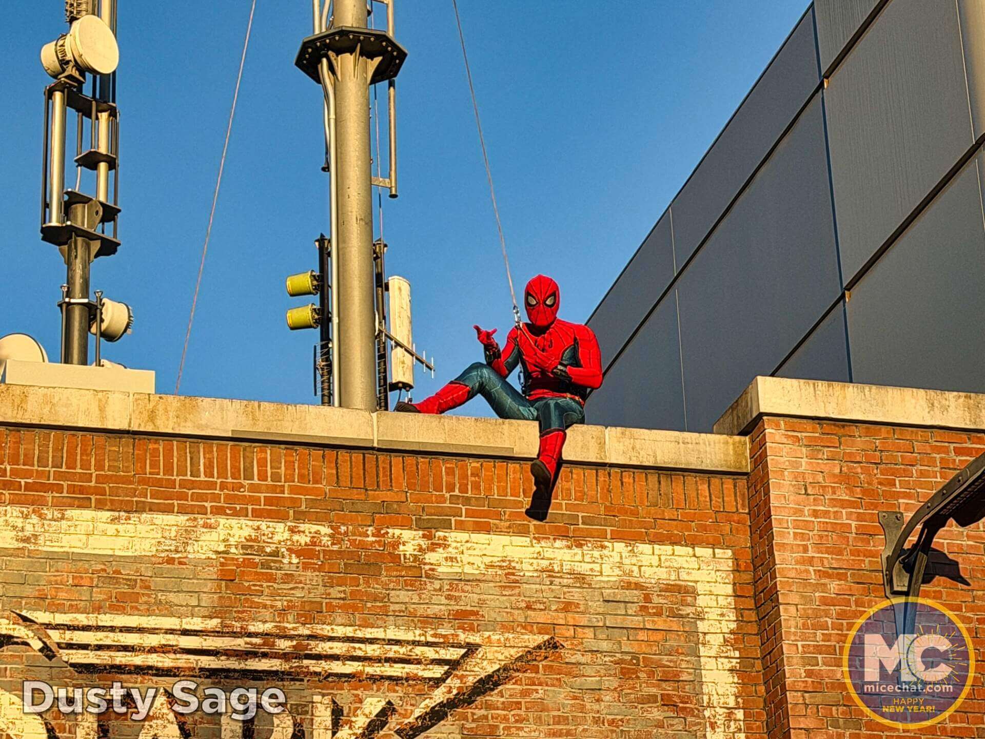, DISNEYLAND UPDATE: Holiday Exit, Shoulder Season Scramble & Monorail Mishegoss