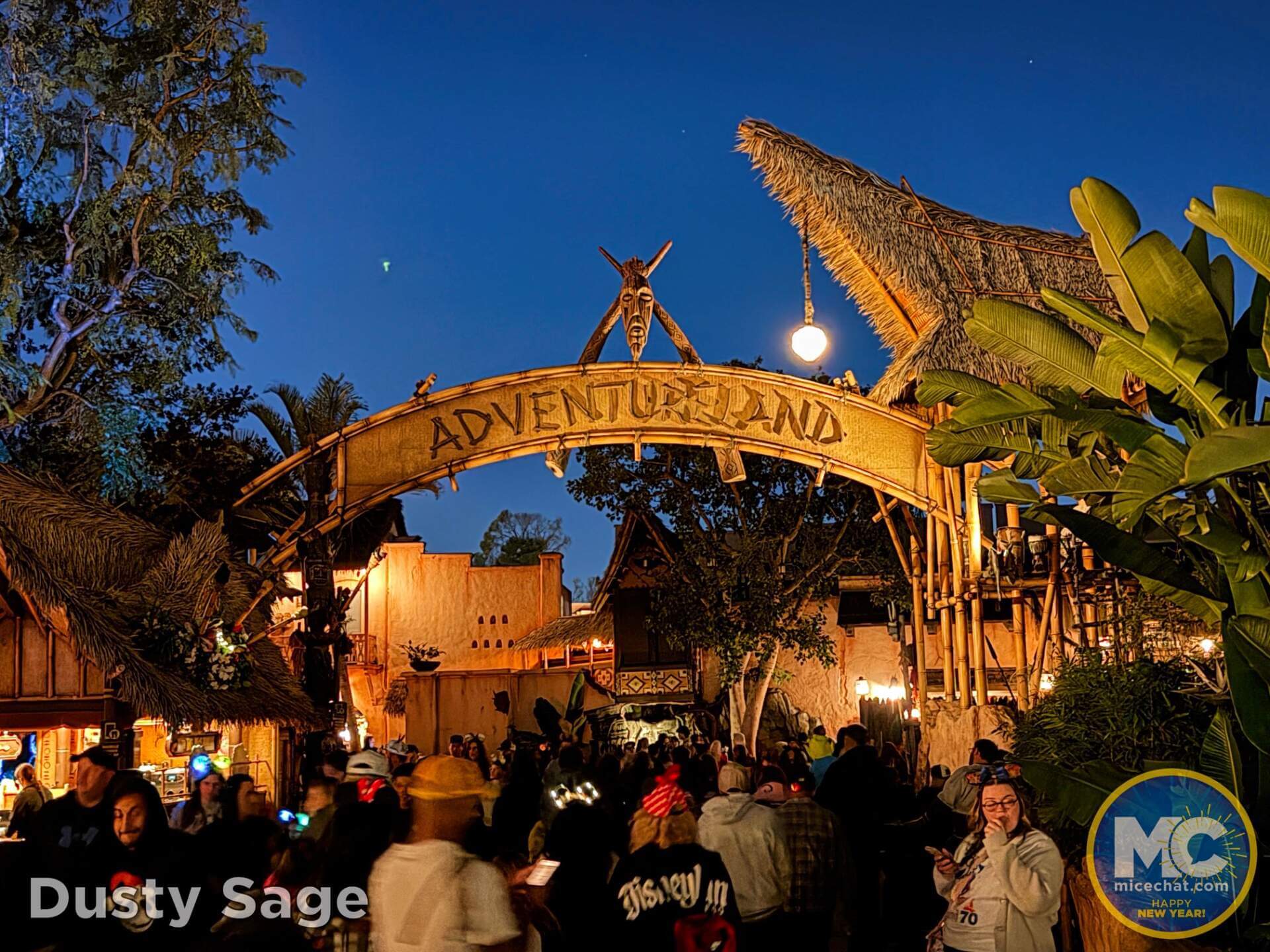 , DISNEYLAND UPDATE: Holiday Exit, Shoulder Season Scramble & Monorail Mishegoss
