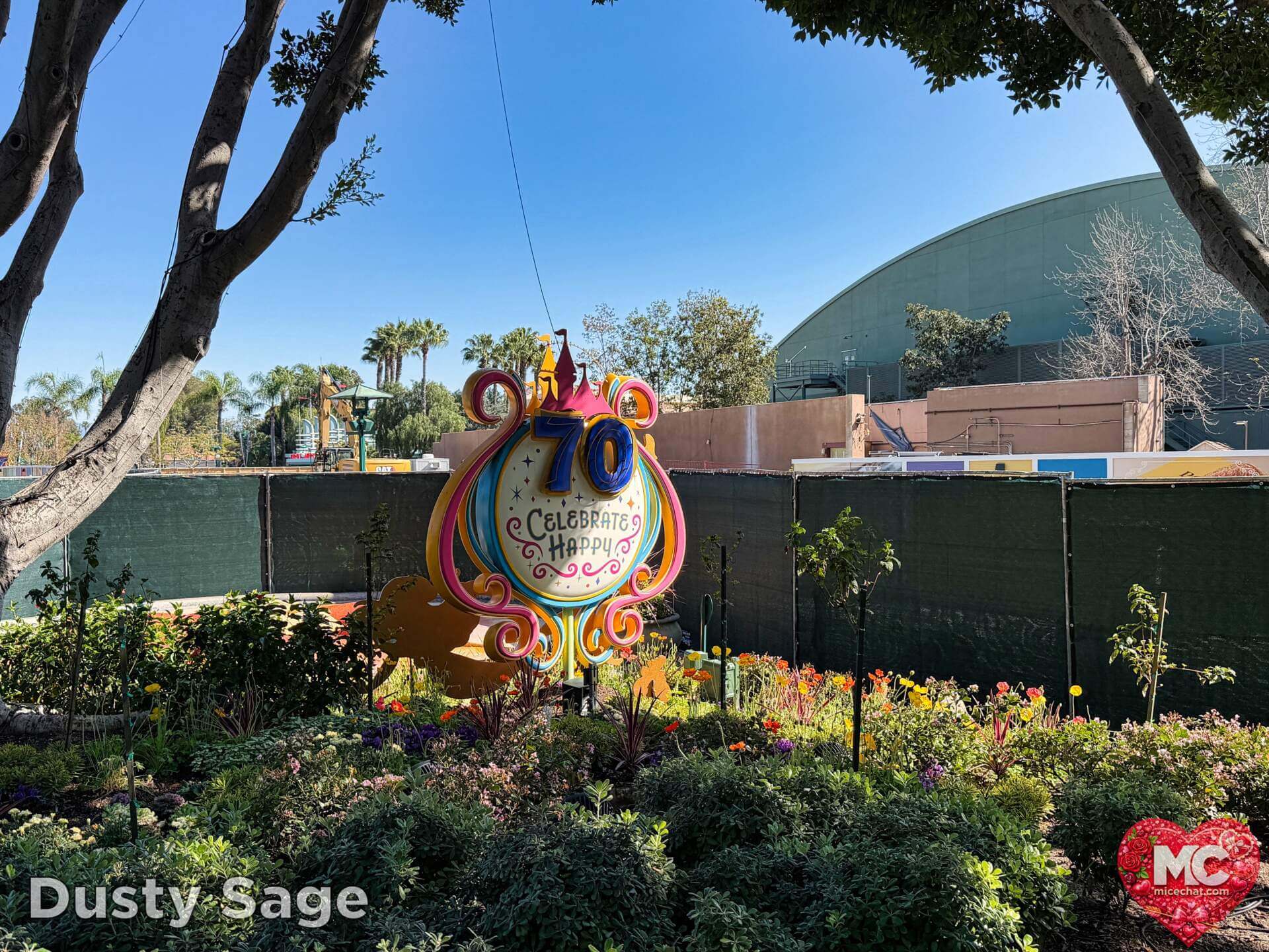 Disneyland Update, DISNEYLAND UPDATE: Sold-Out Parks, Opera House Split & Chaotic Construction