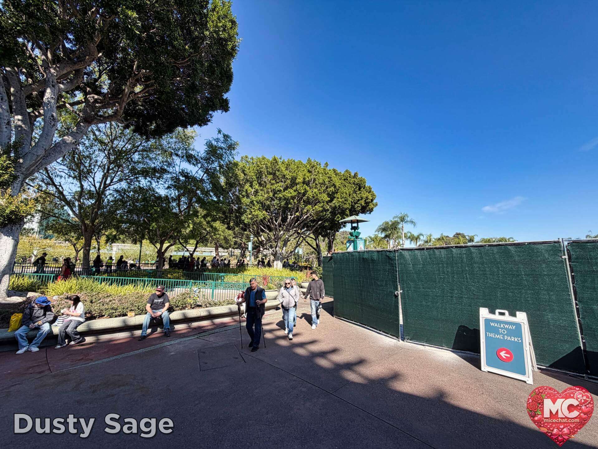 Disneyland Update, DISNEYLAND UPDATE: Sold-Out Parks, Opera House Split & Chaotic Construction