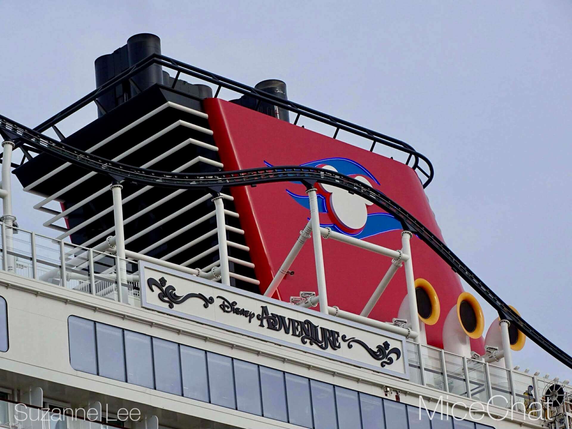 Disneyland Update, DISNEYLAND UPDATE: Sold-Out Parks, Opera House Split & Chaotic Construction