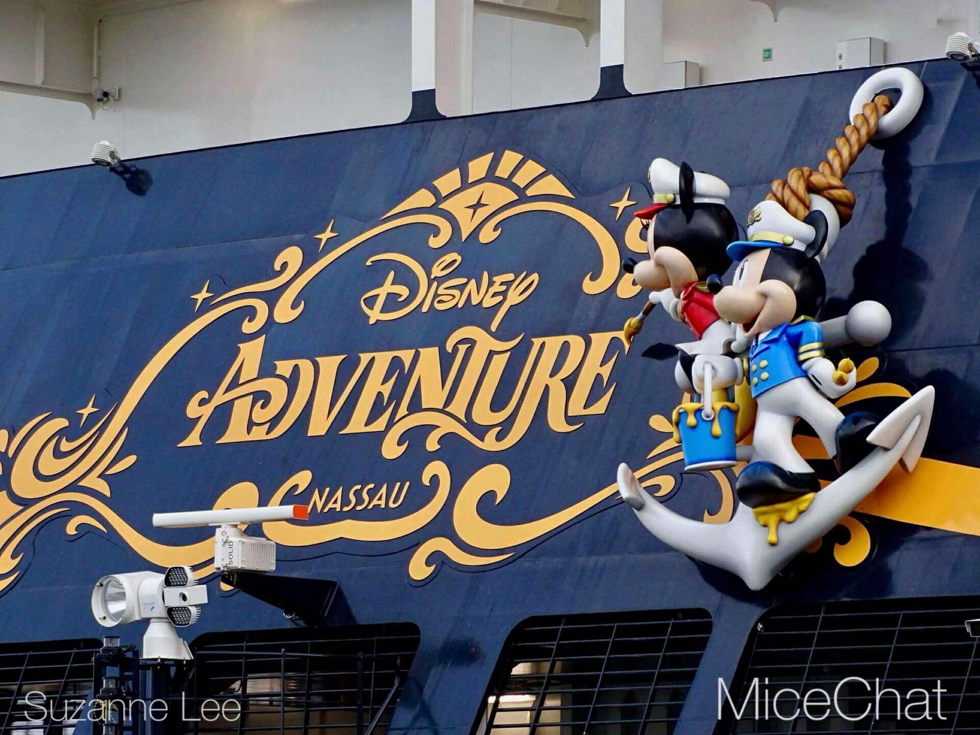 Disneyland Update, DISNEYLAND UPDATE: Sold-Out Parks, Opera House Split & Chaotic Construction