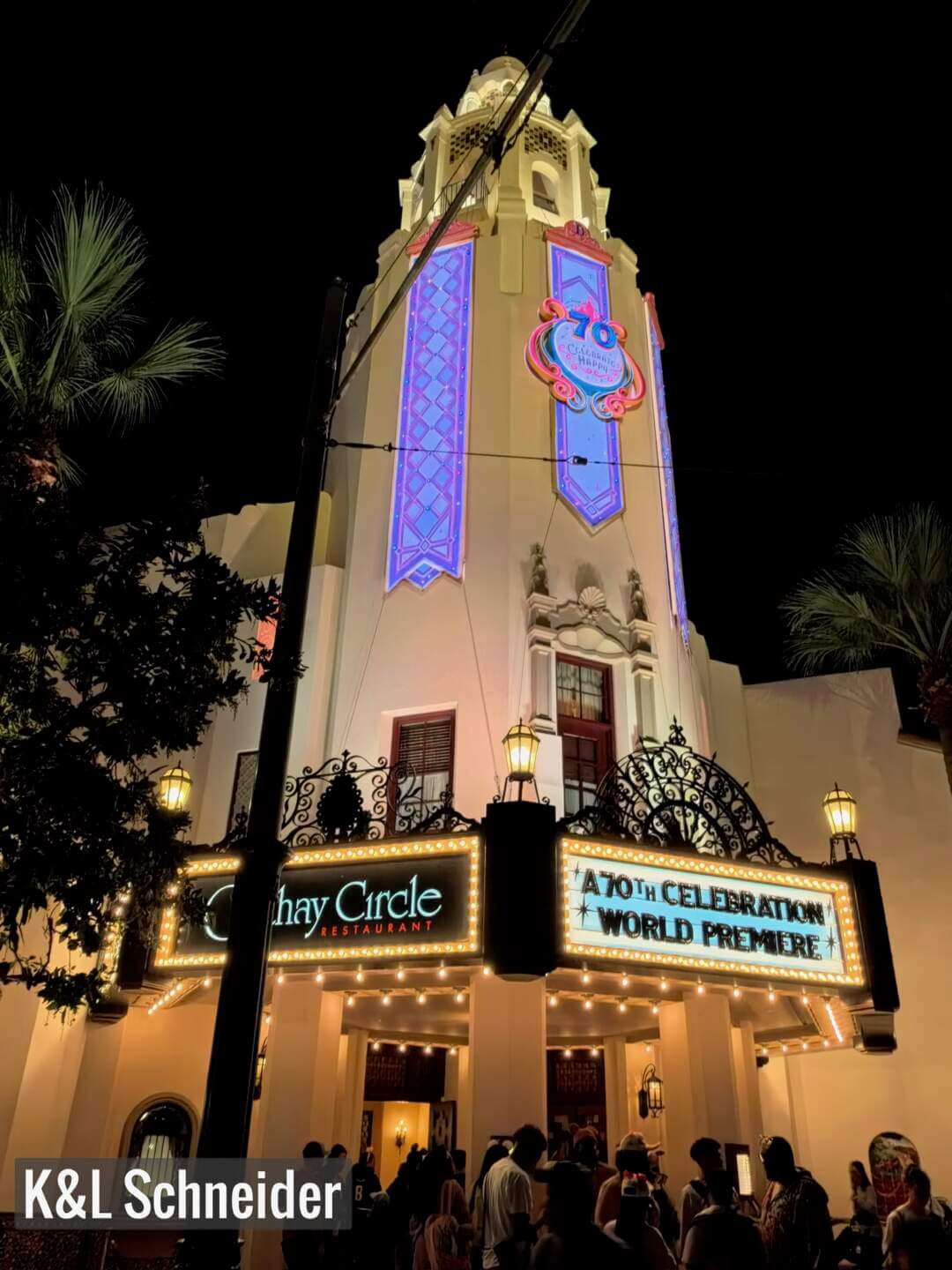 Disneyland Update, DISNEYLAND UPDATE: Less Food, More Walls & A Shift in the Force