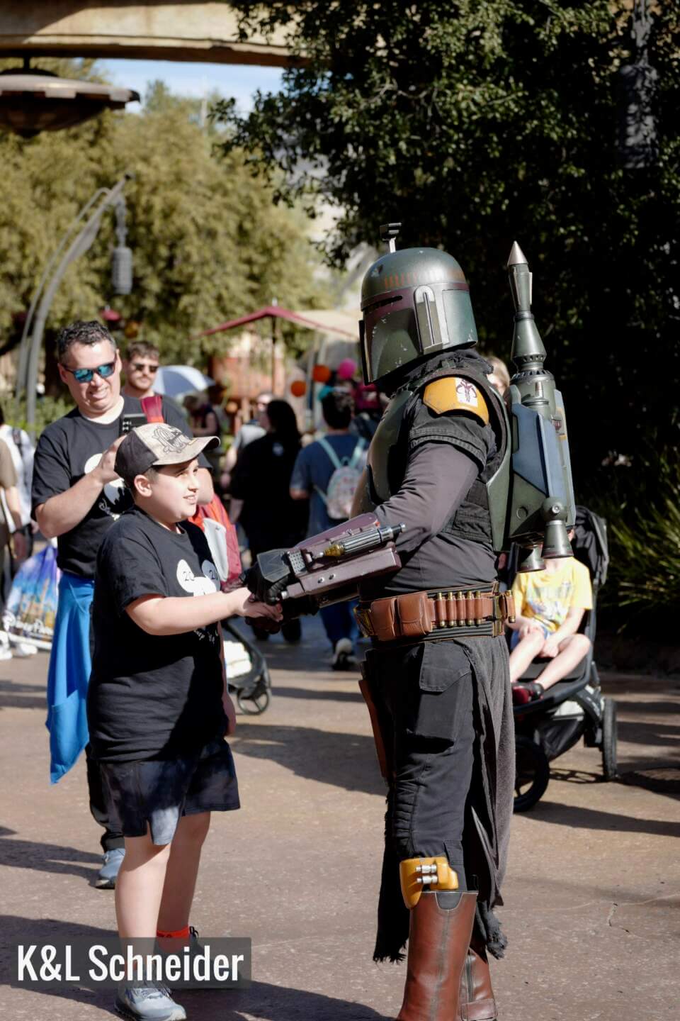 Disneyland Update, DISNEYLAND UPDATE: Less Food, More Walls & A Shift in the Force