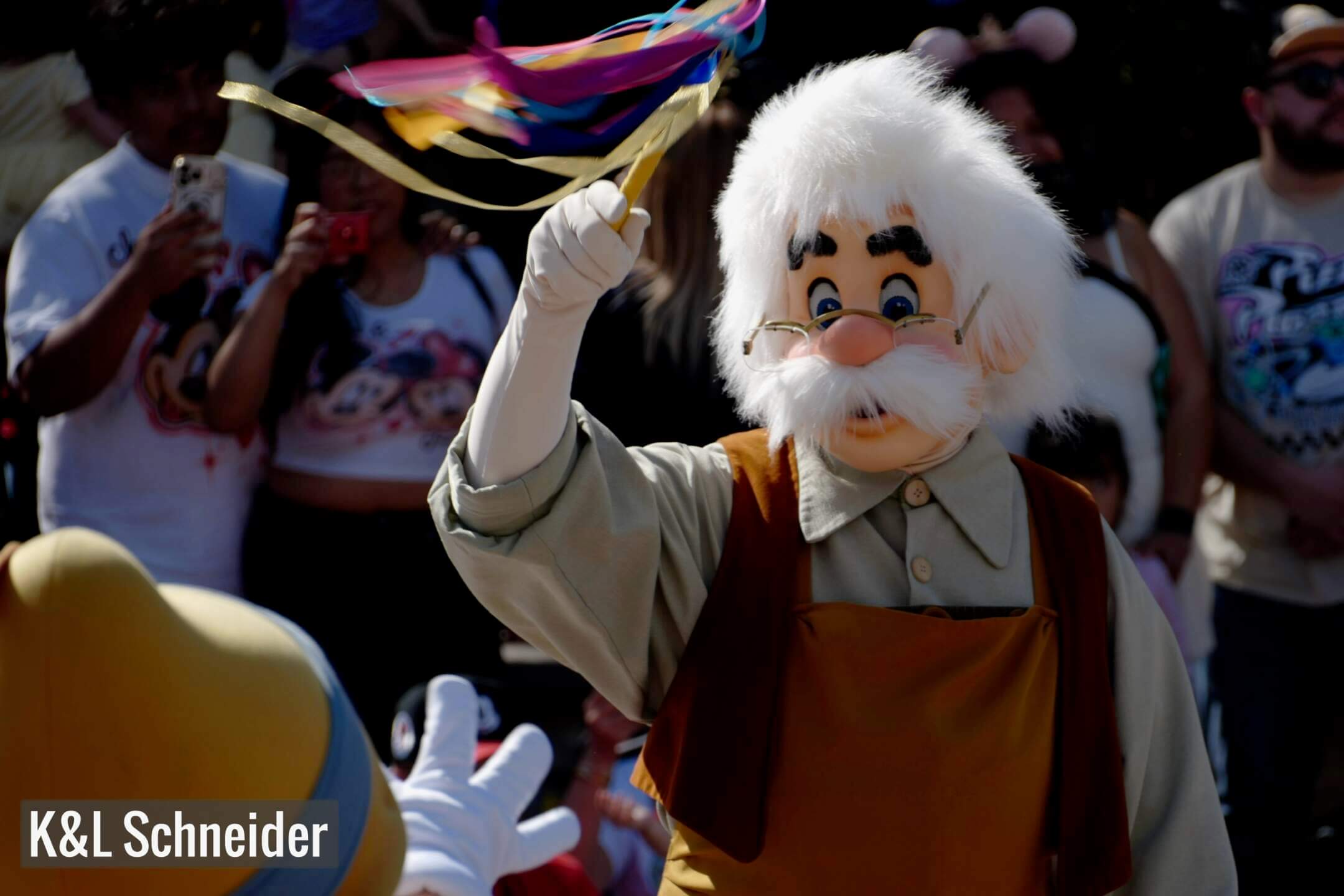 Disneyland Update, DISNEYLAND UPDATE: Less Food, More Walls & A Shift in the Force
