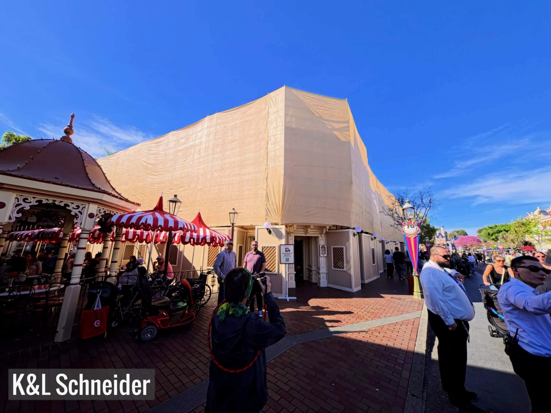 Disneyland Update, DISNEYLAND UPDATE: Less Food, More Walls & A Shift in the Force