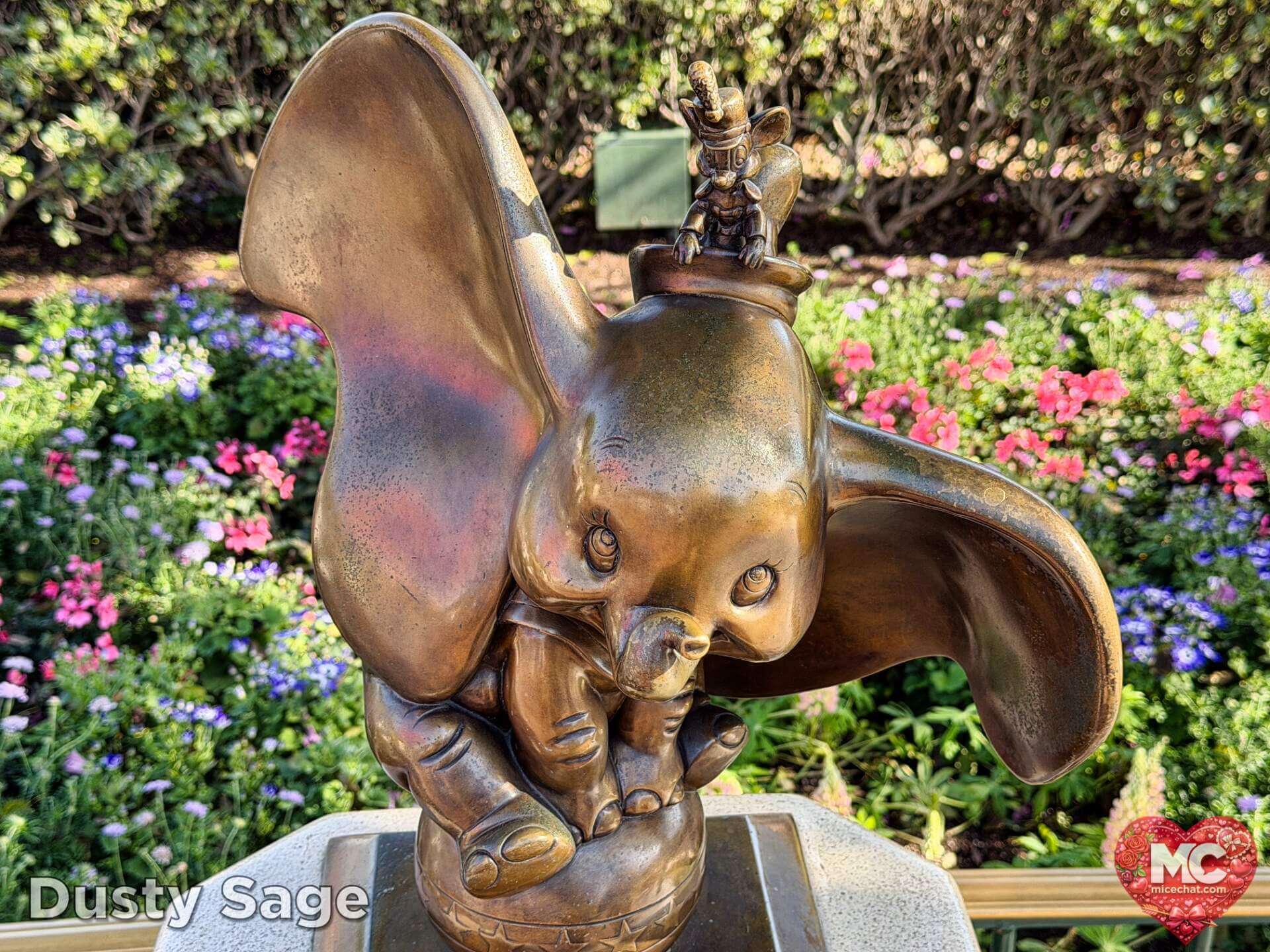 Disneyland Update, DISNEYLAND UPDATE: Sold-Out Parks, Opera House Split & Chaotic Construction