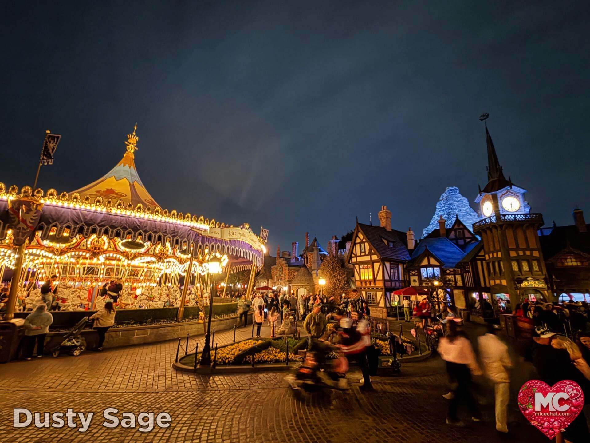 Disneyland Update, DISNEYLAND UPDATE: Sold-Out Parks, Opera House Split & Chaotic Construction