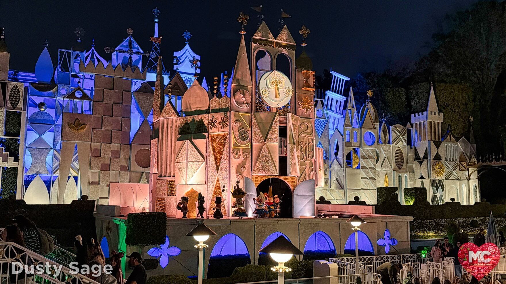 Disneyland Update, DISNEYLAND UPDATE: Sold-Out Parks, Opera House Split & Chaotic Construction