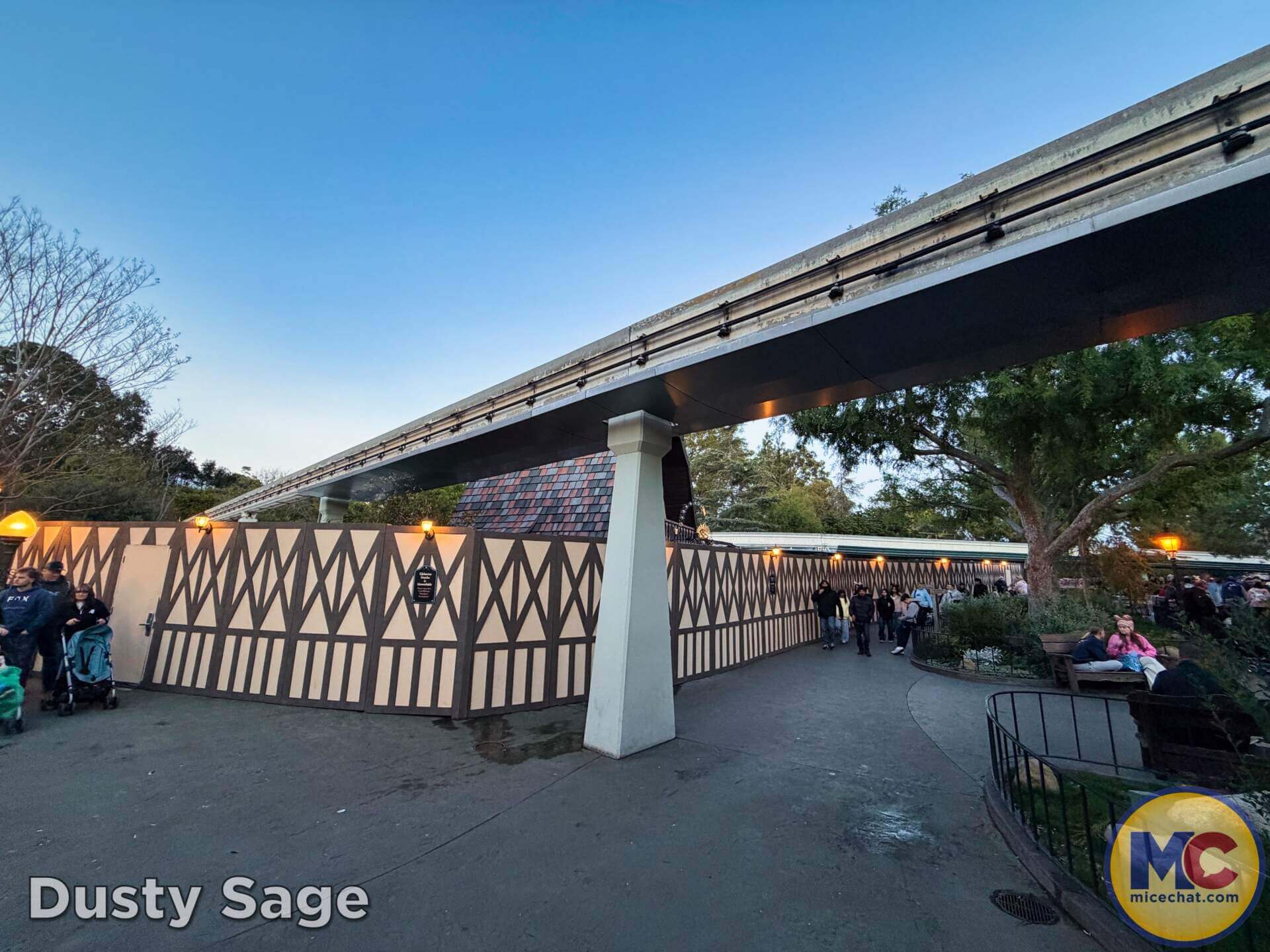 Disneyland, DISNEYLAND UPDATE: Entertainment Gaps, Construction Reveals & Big Changes Ahead