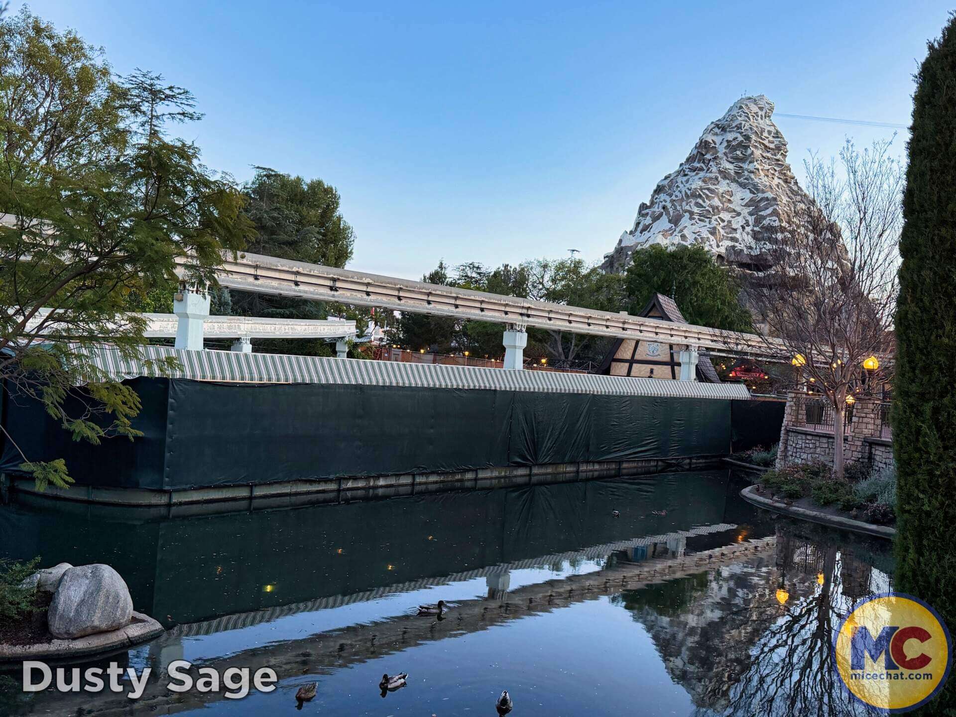 Disneyland, DISNEYLAND UPDATE: Entertainment Gaps, Construction Reveals & Big Changes Ahead