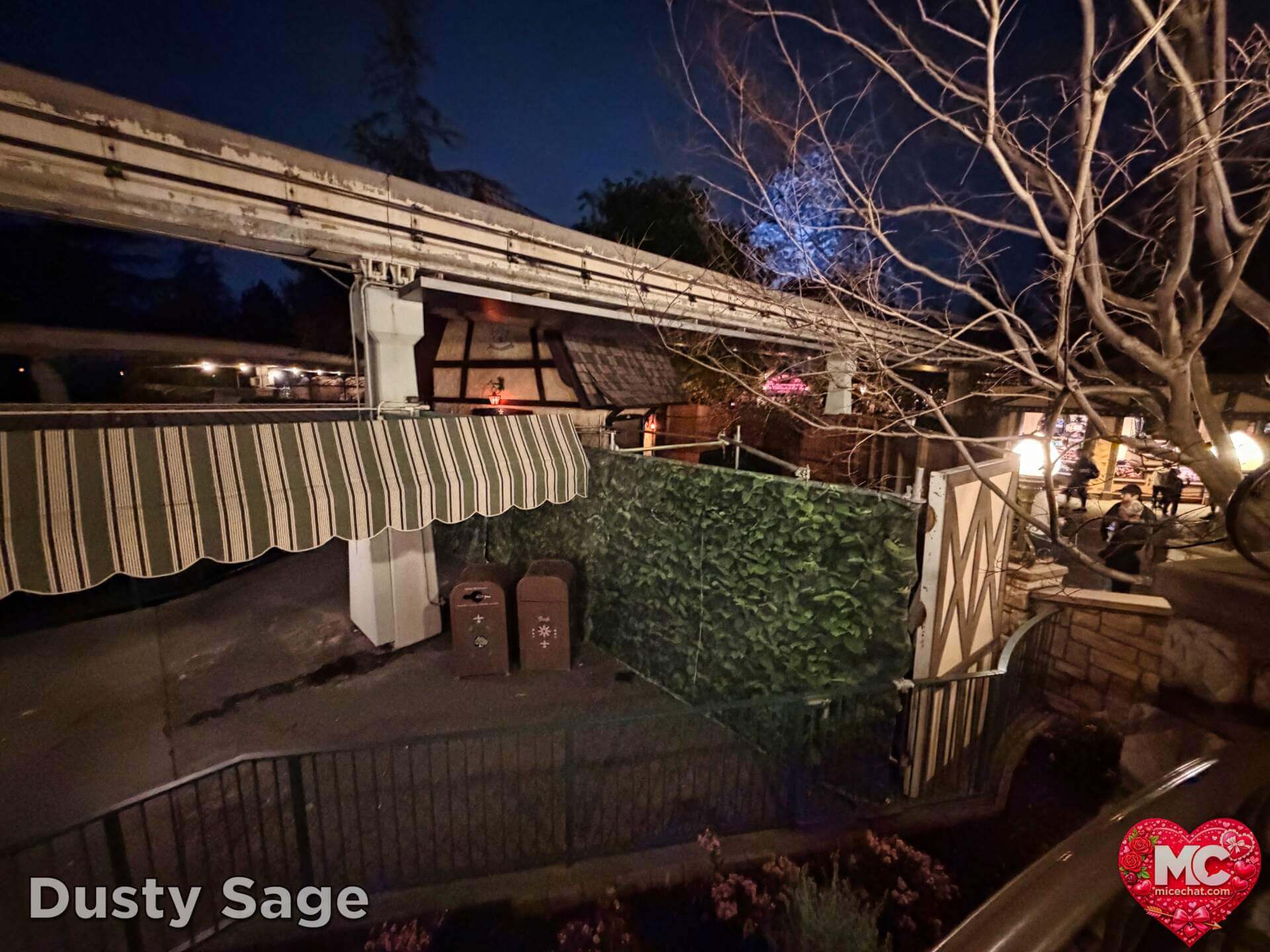 Disneyland Update, DISNEYLAND UPDATE: Sold-Out Parks, Opera House Split & Chaotic Construction
