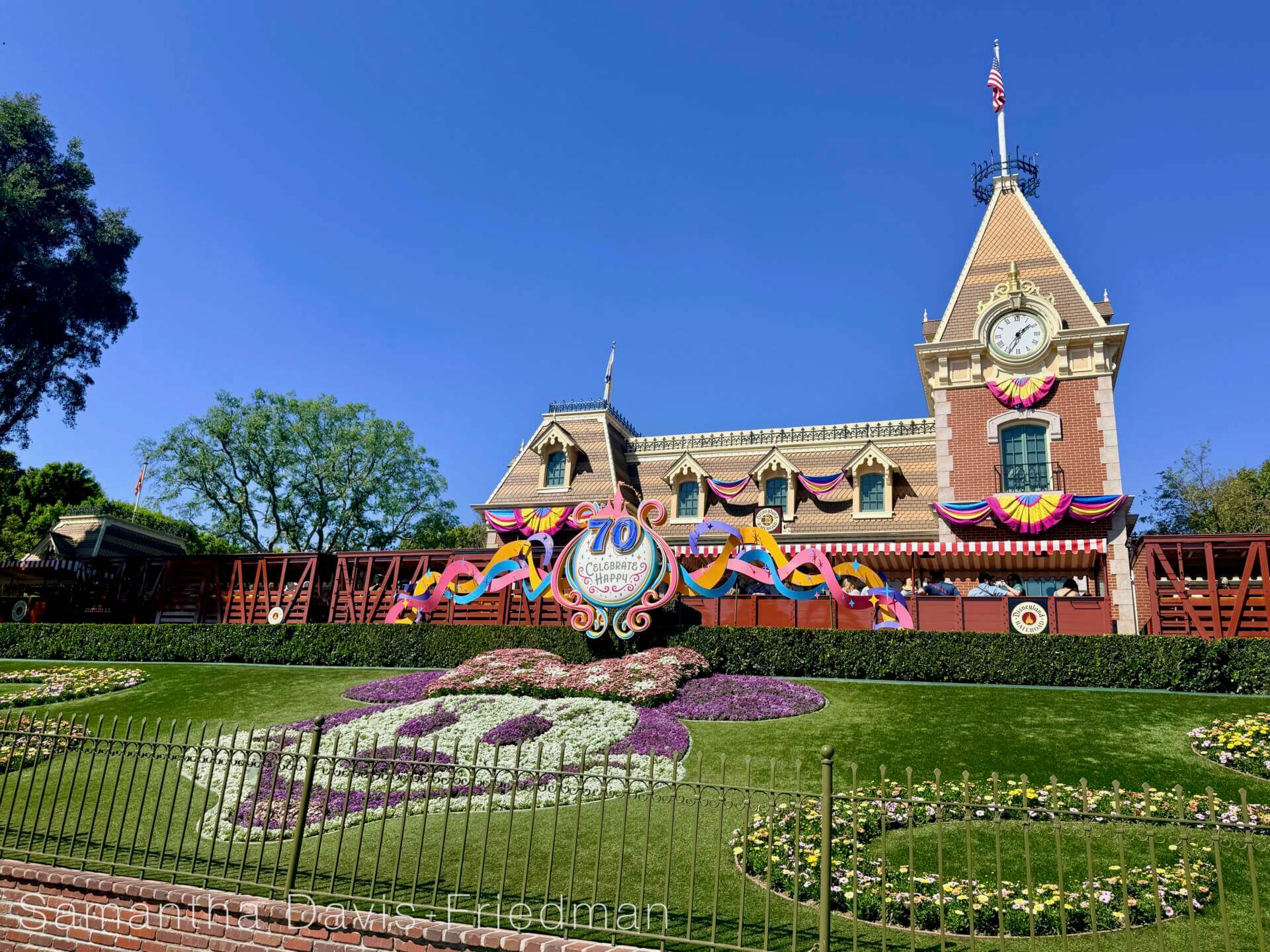 Disneyland Update, DISNEYLAND UPDATE: Costly Cutbacks, Food Fumbles & After Dark Disappointment