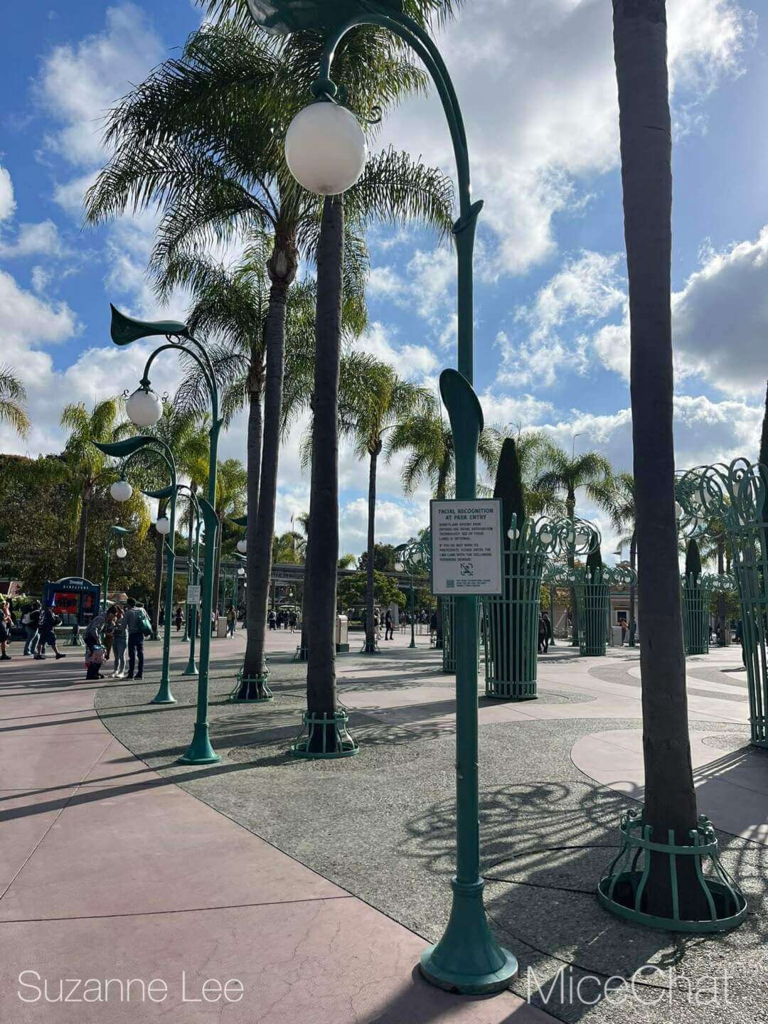 , DISNEYLAND UPDATE: Main Street Honors, Toy Story Things & Star Wars Dreams