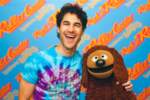 Darren-Criss-with-The-Muppets