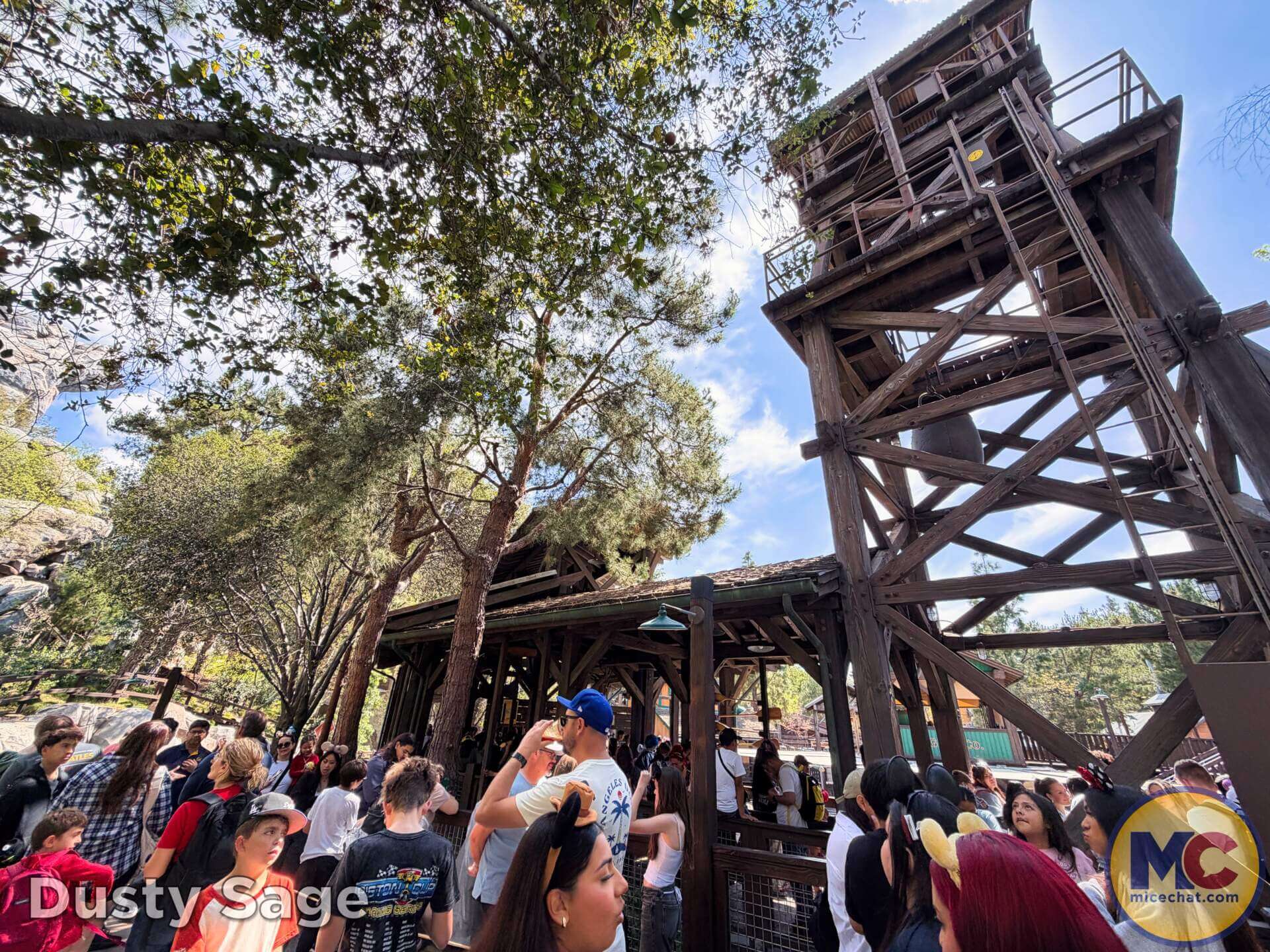 Disneyland Update, DISNEYLAND UPDATE: Spring Break Surge, D23 Drama & Construction Blues