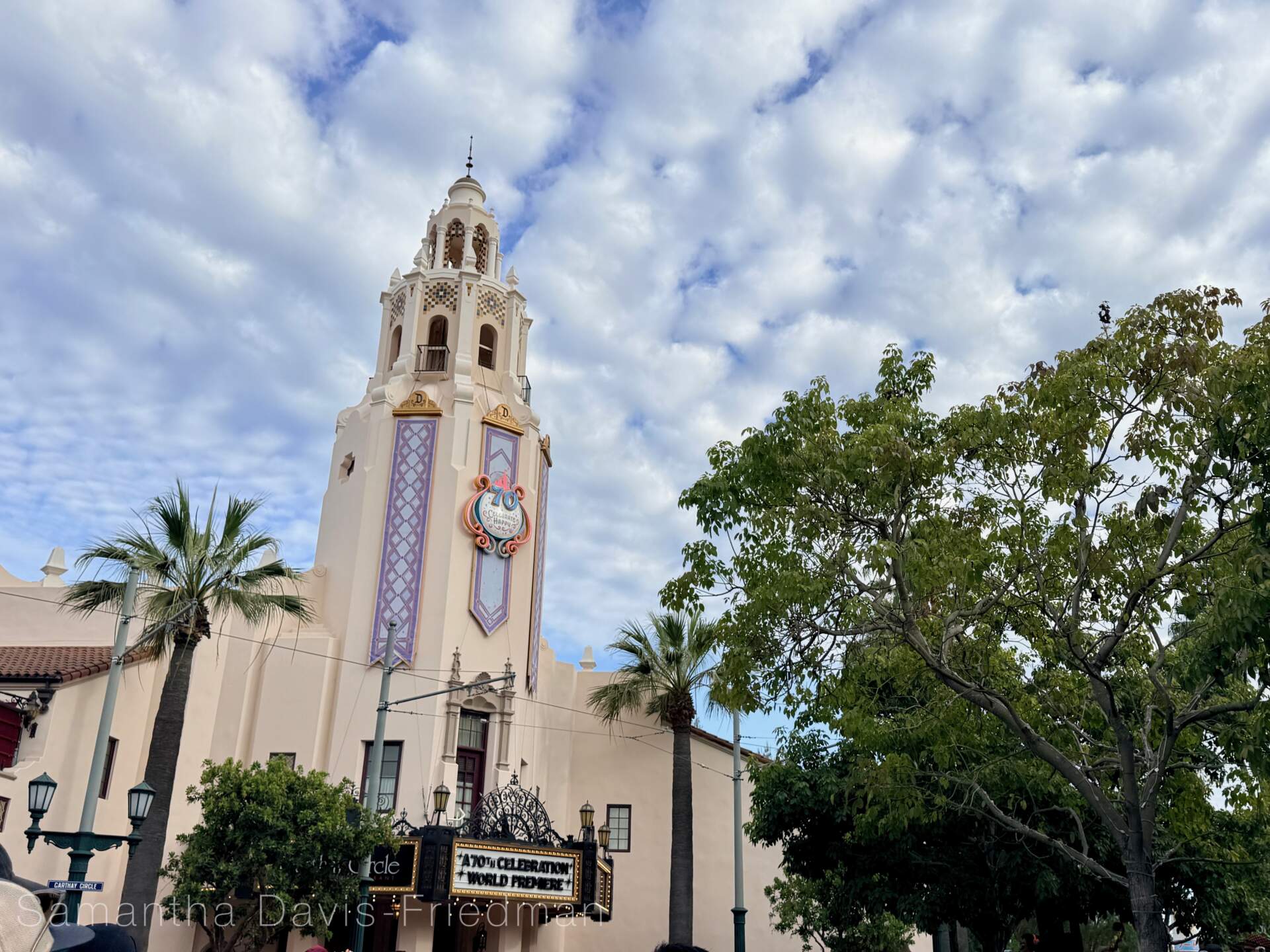 Disneyland News, DISNEYLAND UPDATE: Summer Builds, Shady Spots & Kids Rule