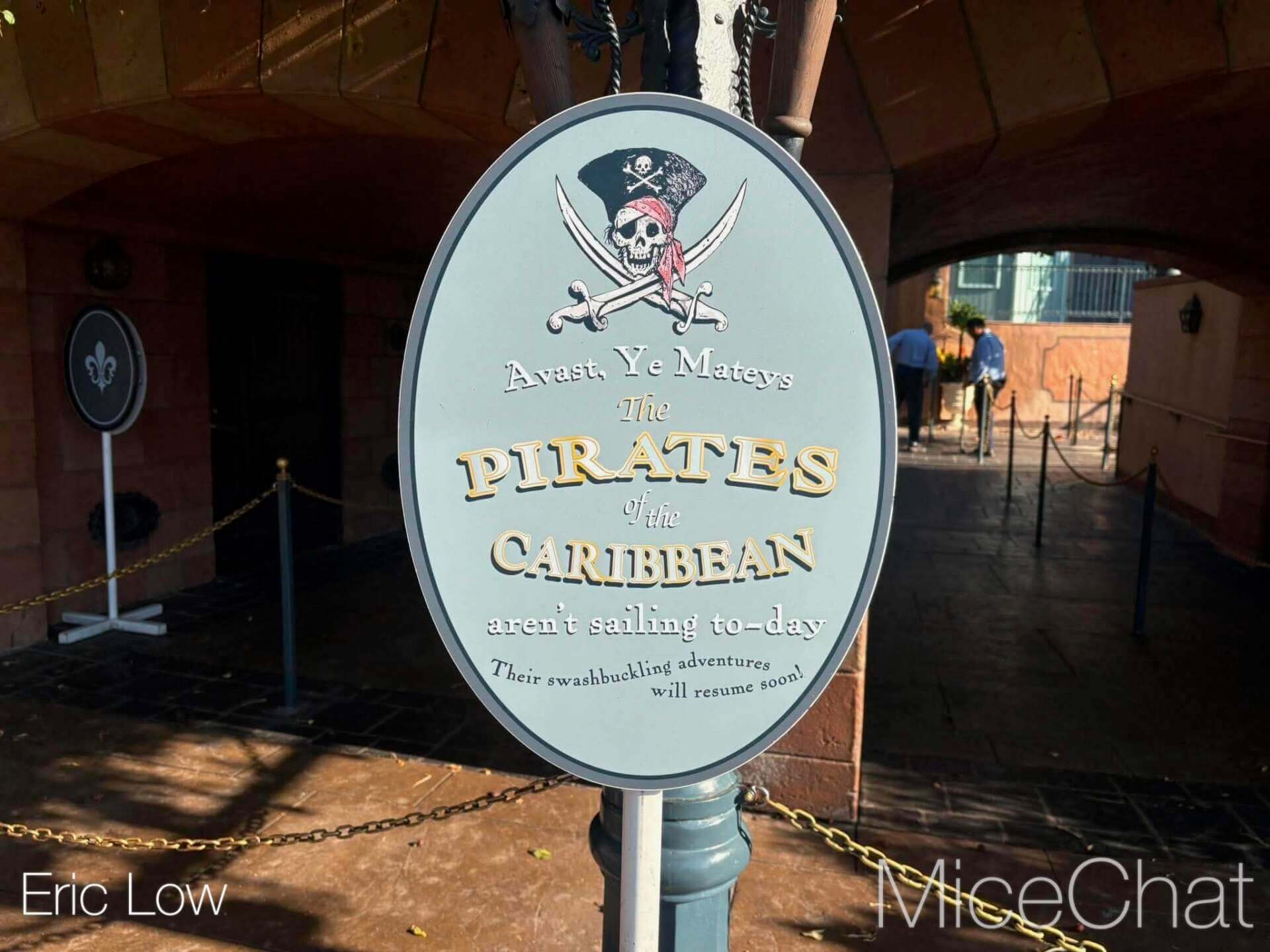 , DISNEYLAND UPDATE: Autopia Sparks, Star Wars Snarls & Summer Starts