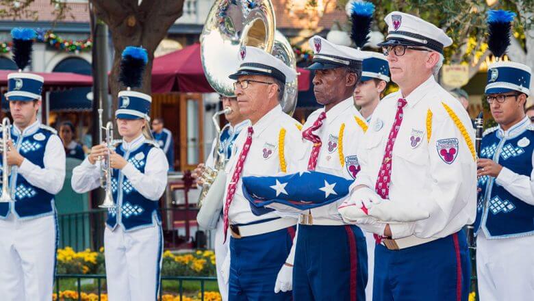 Disneyland Security, David Koenig: Disneyland Security Strike Vote Ends in Controversy