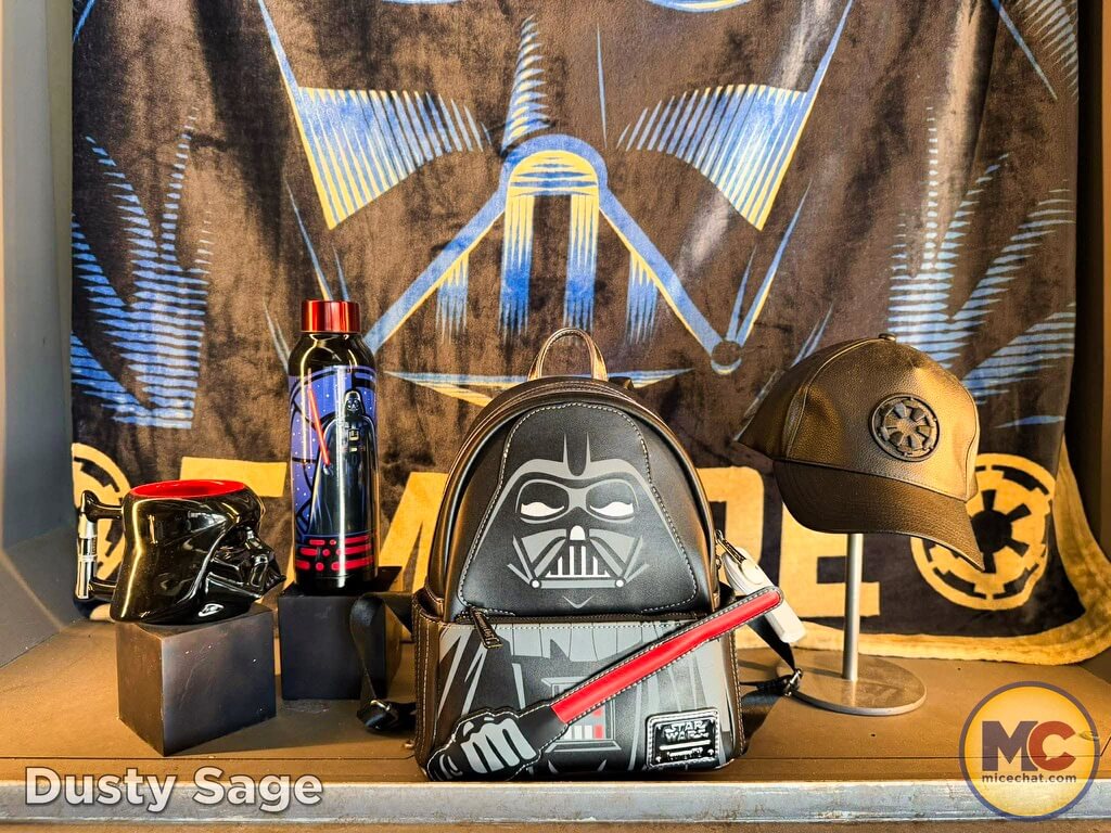 , DISNEYLAND UPDATE: Galaxy&rsquo;s Edge Awakens&mdash;Vader, Music & A New Hope