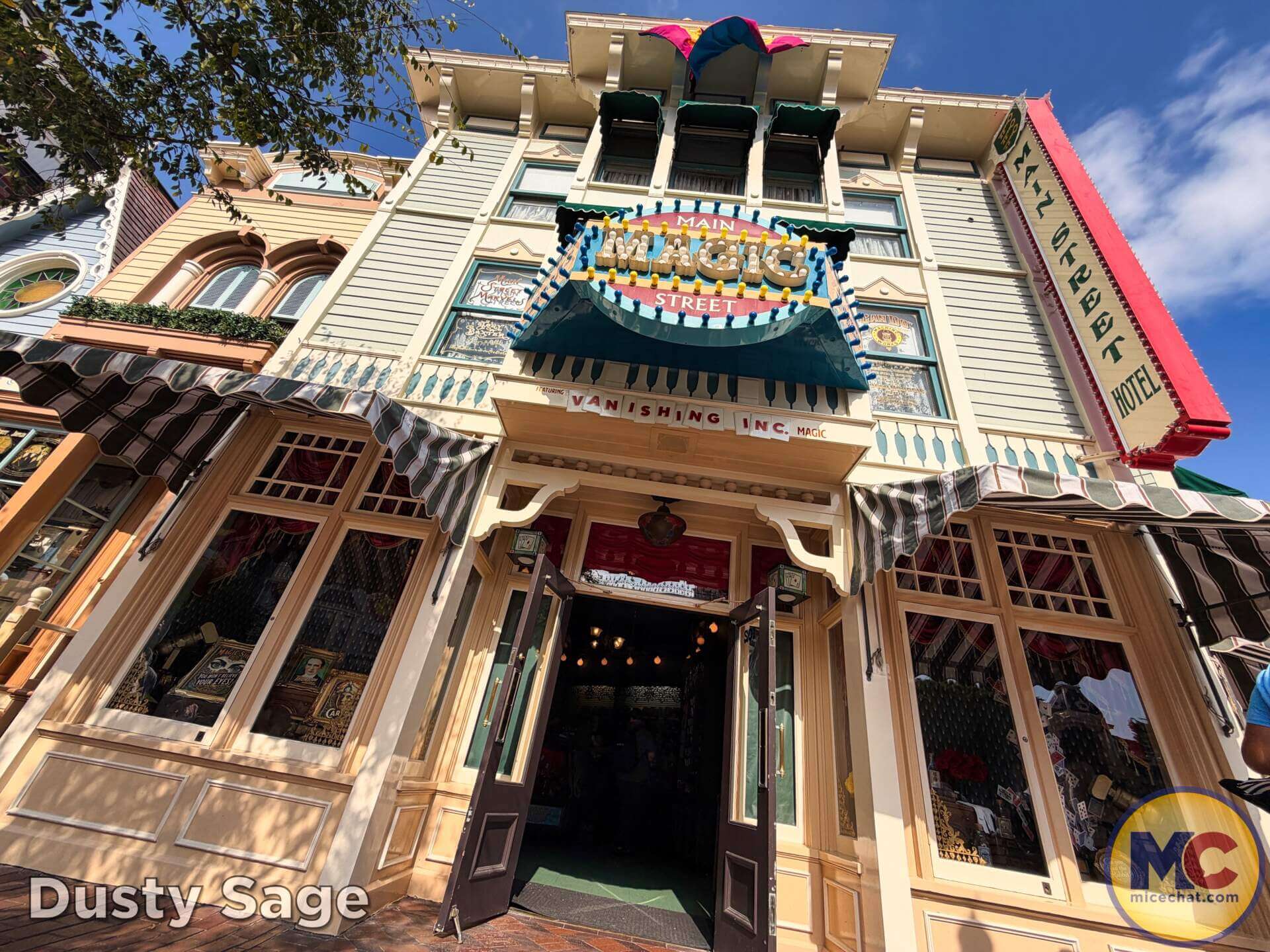 , DISNEYLAND UPDATE: Grogu Nights, Security Fights & Influencer Hype