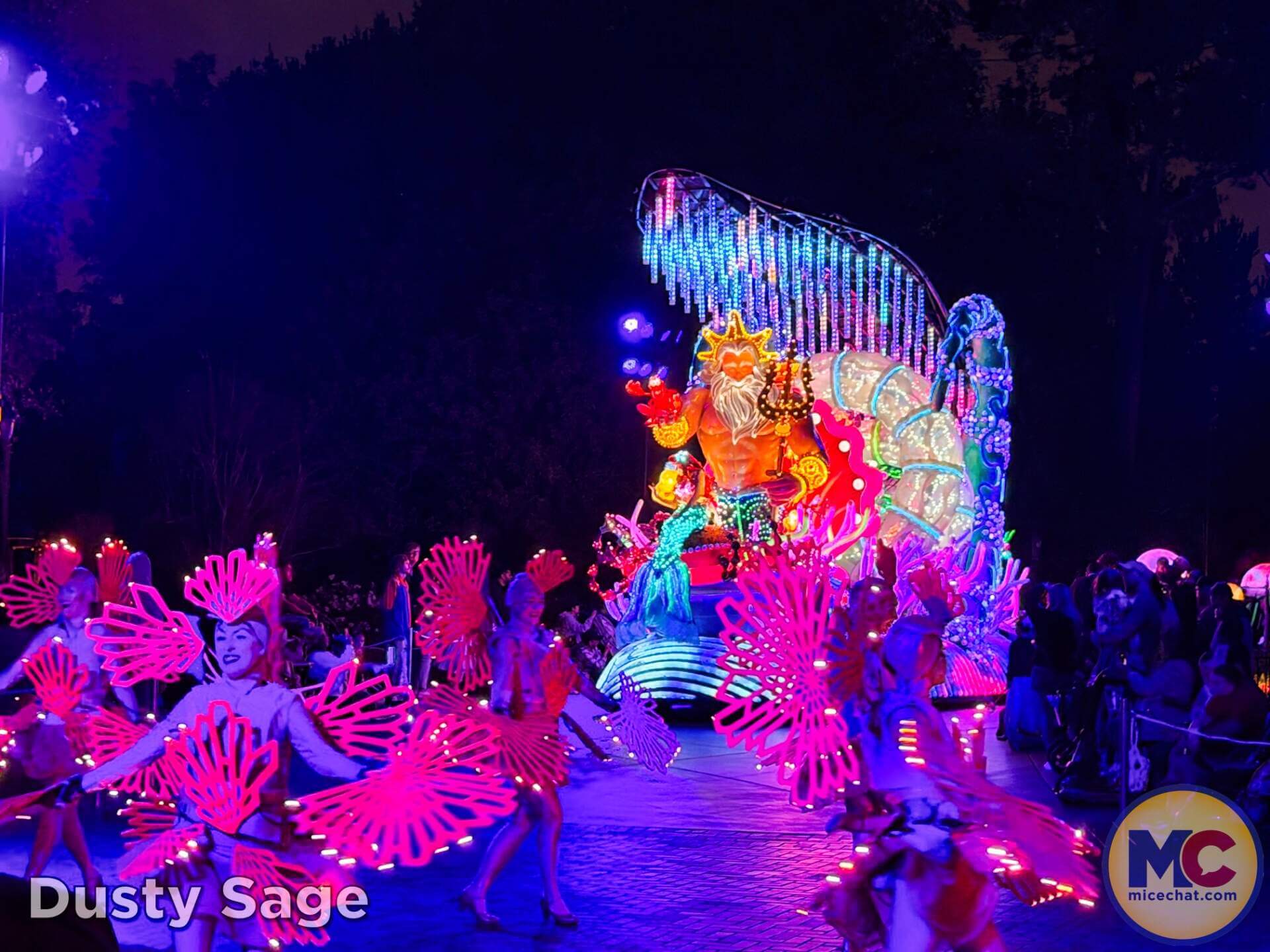 , DISNEYLAND UPDATE: Autopia Sparks, Star Wars Snarls & Summer Starts