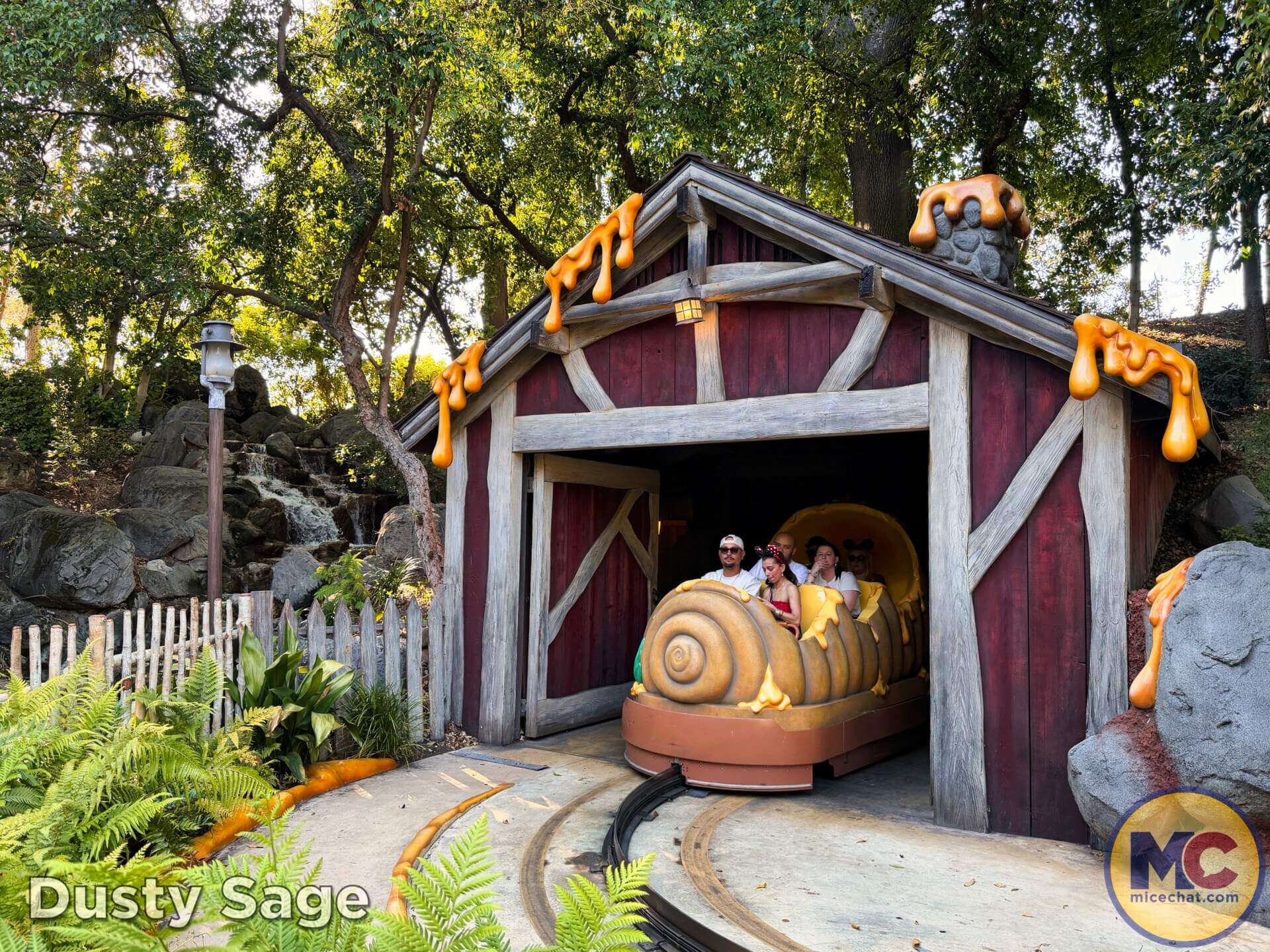 Disneyland, DISNEYLAND UPDATE: Secret Grogu Mode, Coco Walls & An Emergency Next Door