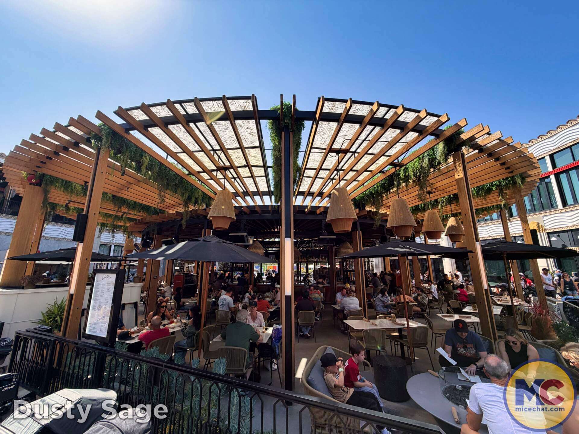 , DISNEYLAND UPDATE: Galaxy&rsquo;s Edge Awakens&mdash;Vader, Music & A New Hope