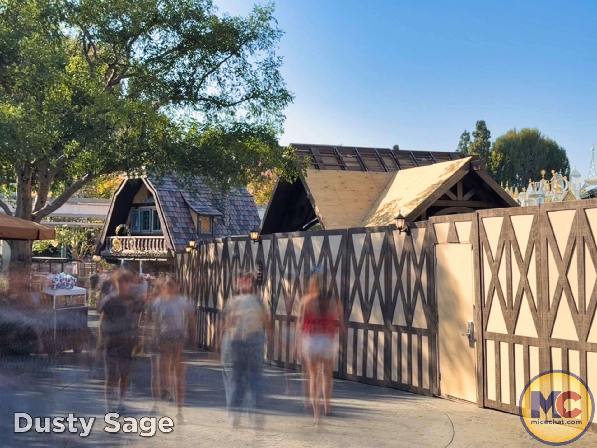 , DISNEYLAND UPDATE: Autopia Sparks, Star Wars Snarls & Summer Starts
