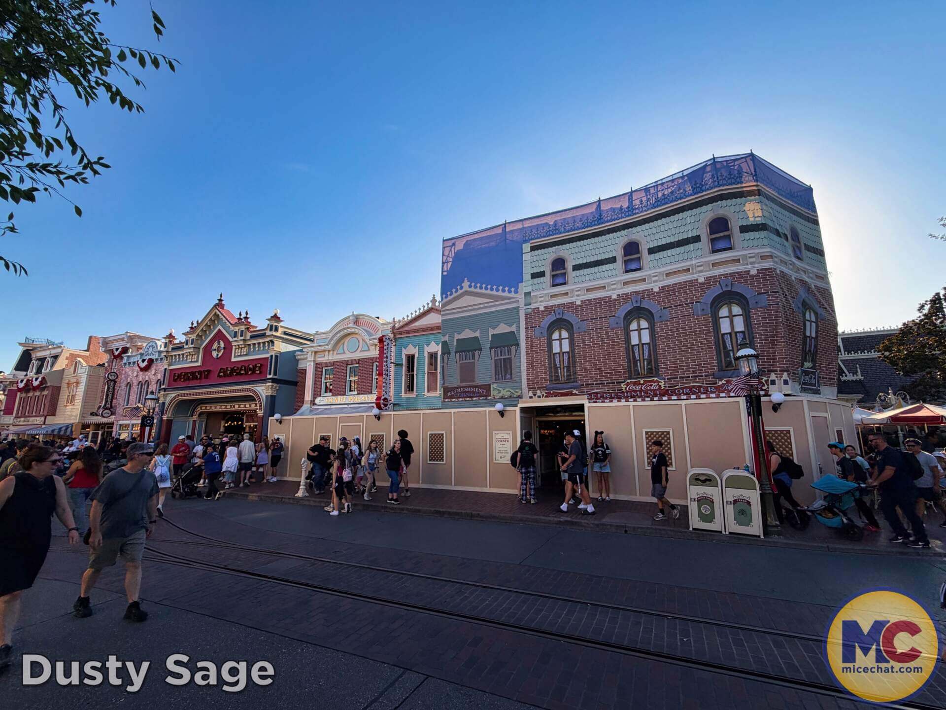 Disneyland, DISNEYLAND UPDATE: Secret Grogu Mode, Coco Walls & An Emergency Next Door