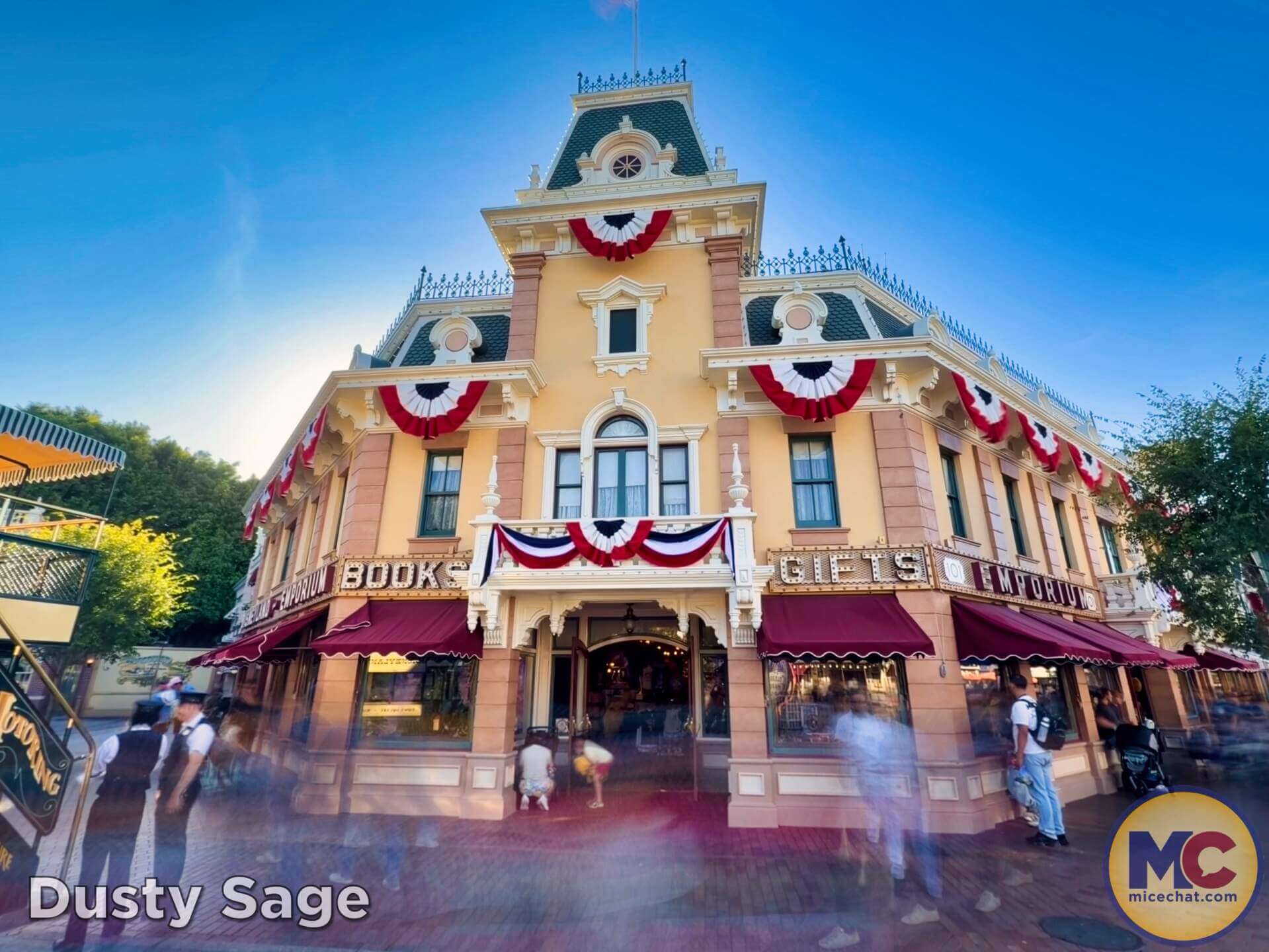 Disneyland, DISNEYLAND UPDATE: Secret Grogu Mode, Coco Walls & An Emergency Next Door